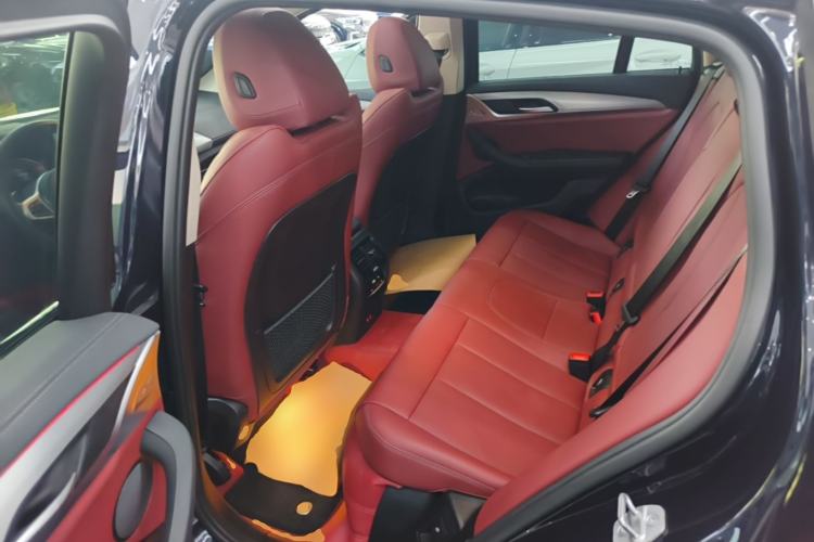 Used BMW X4 2022 xDrive 25i M Sport Package Left Rear Seat