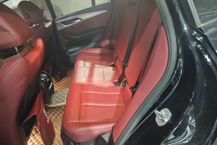 Used BMW X4 2022 xDrive 25i M Sport Package Left Rear Seat
