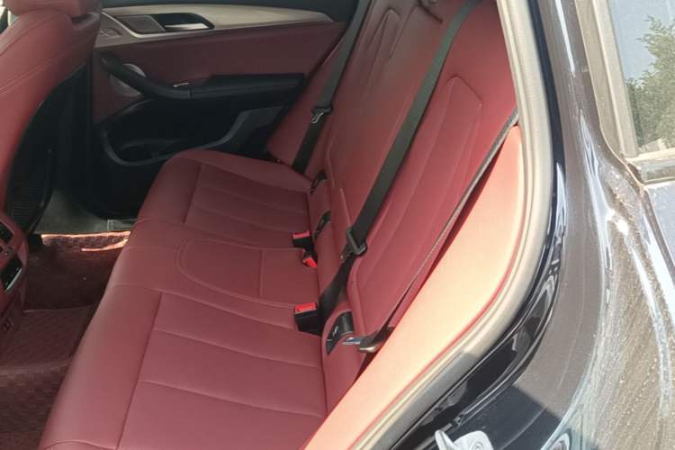 Used BMW X4 2022 xDrive 25i M Sport Package Left Rear Seat