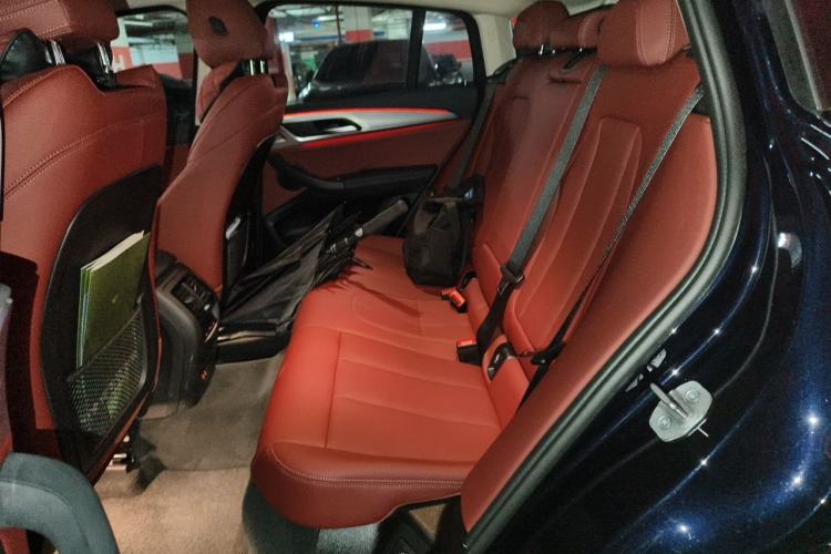 Used BMW X4 2022 xDrive 30i M Sport Package Left Rear Seat