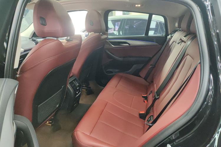 Used BMW X4 2022 xDrive 25i M Sport Package Left Rear Seat