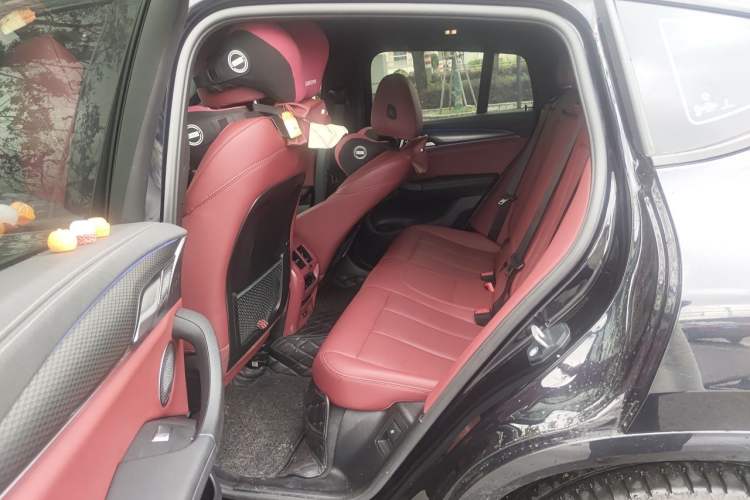 Used BMW X4 2022 Restyled xDrive 30i M Sport Night Edition Package Left Rear Seat