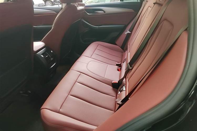 Used BMW X4 2022 xDrive 30i M Sport Package Left Rear Seat