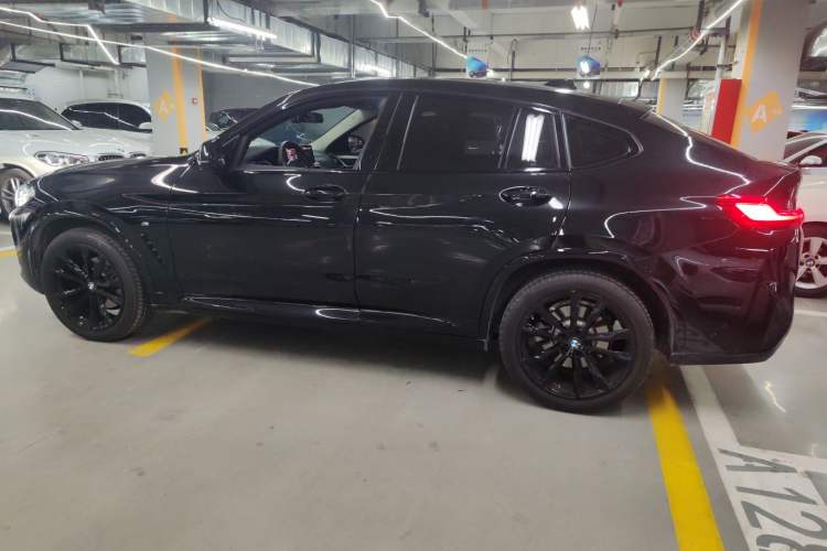 Used BMW X4 2022 xDrive 30i M Sport Package Left Side