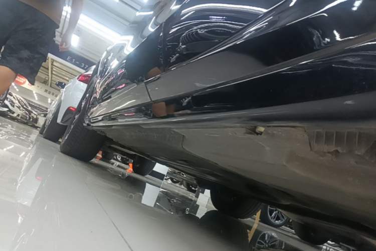 Used BMW X4 2022 xDrive 25i M Sport Package Left Side Sill
