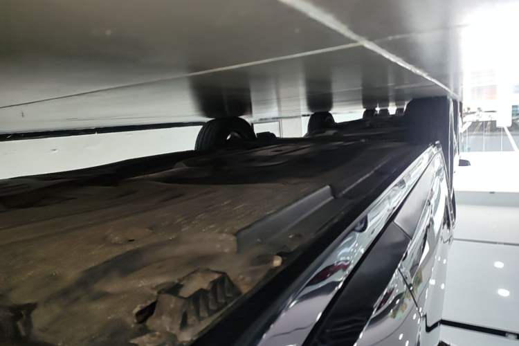 Used BMW X4 2022 xDrive 25i M Sport Package Left Side Sill