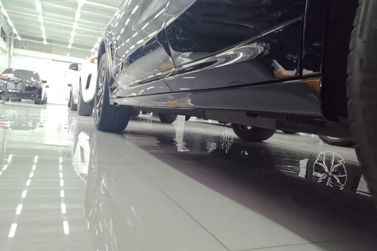 Used BMW X4 2022 xDrive 25i M Sport Package Left Side Sill