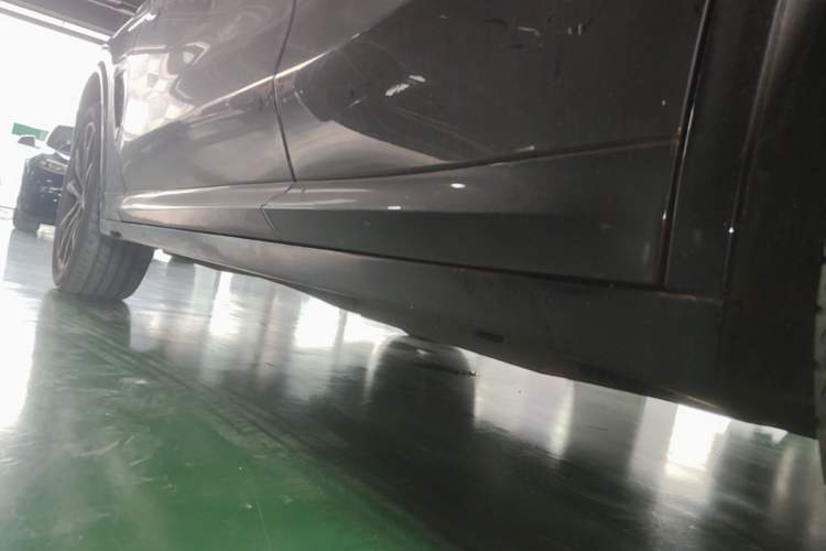 Used BMW X4 2022 xDrive 30i M Sport Package Left Side Sill