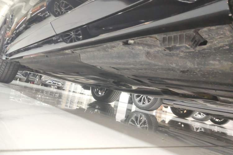 Used BMW X4 2022 xDrive 30i M Sport Package Left Side Sill