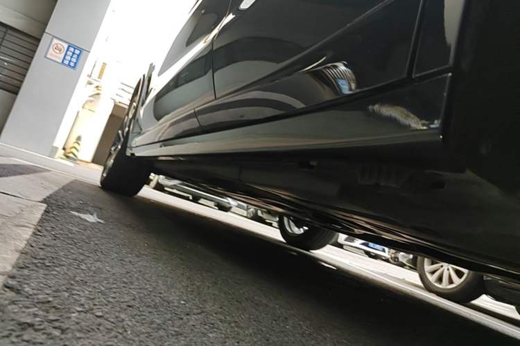 Used BMW X4 2022 xDrive 30i M Sport Package Left Side Sill