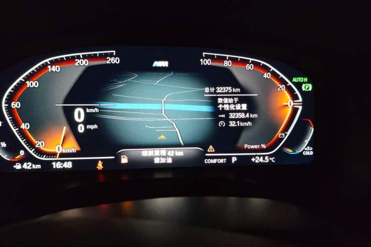 Used BMW X4 2022 xDrive 25i M Sport Package Odometer Close Up