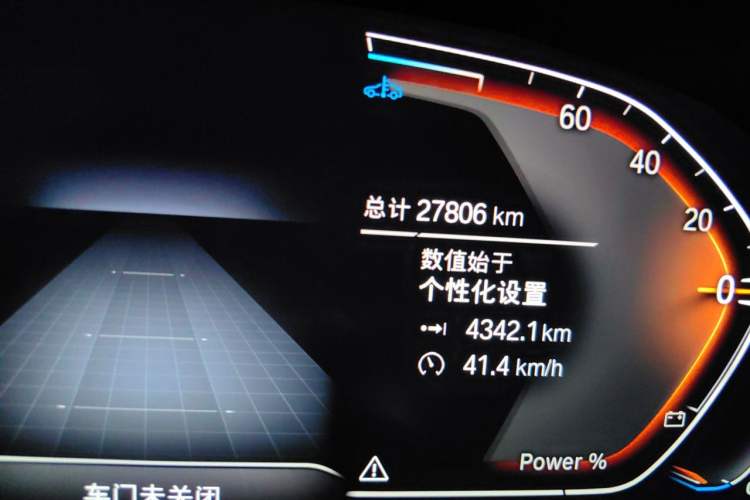 Used BMW X4 2022 xDrive 25i M Sport Package Odometer Close Up