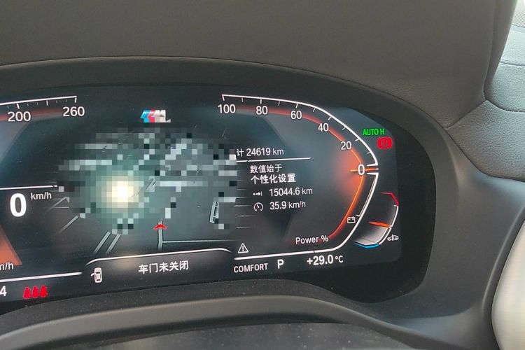 Used BMW X4 2022 xDrive 25i M Sport Package Odometer Close Up