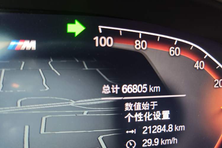 Used BMW X4 2022 xDrive 30i M Sport Package Odometer Close Up