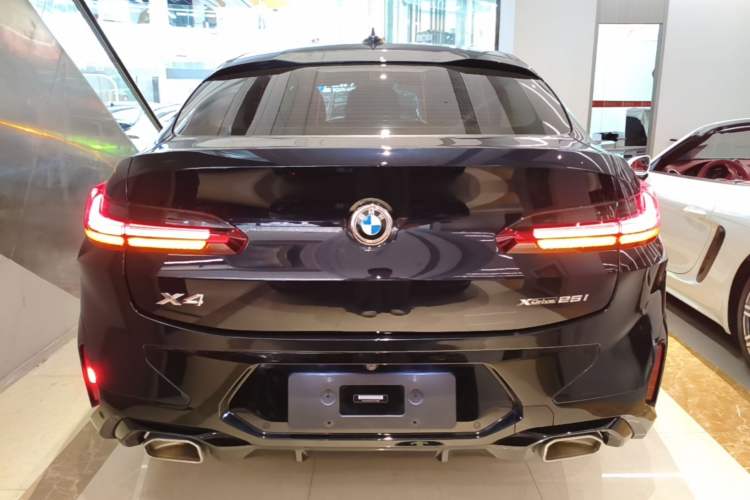 Used BMW X4 2022 xDrive 25i M Sport Package Rear