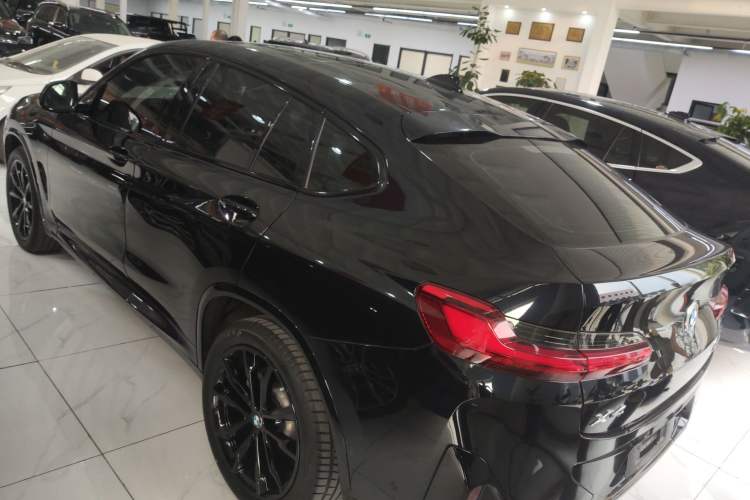 Used BMW X4 2022 xDrive 30i M Sport Package Rear Left 45 Deg