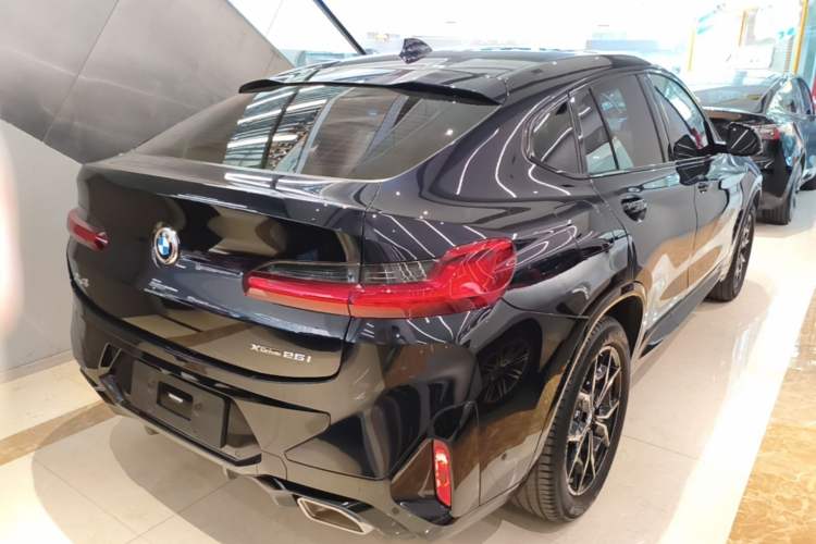 Used BMW X4 2022 xDrive 25i M Sport Package Rear Right 45 Deg