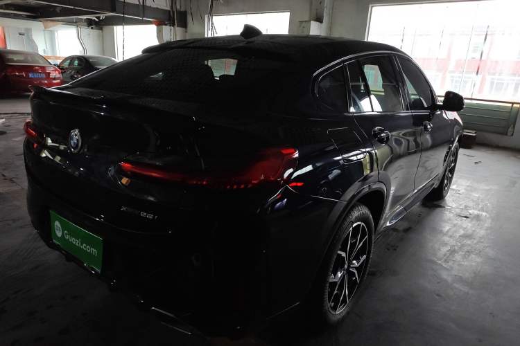 Used BMW X4 2022 xDrive 25i M Sport Package Rear Right 45 Deg