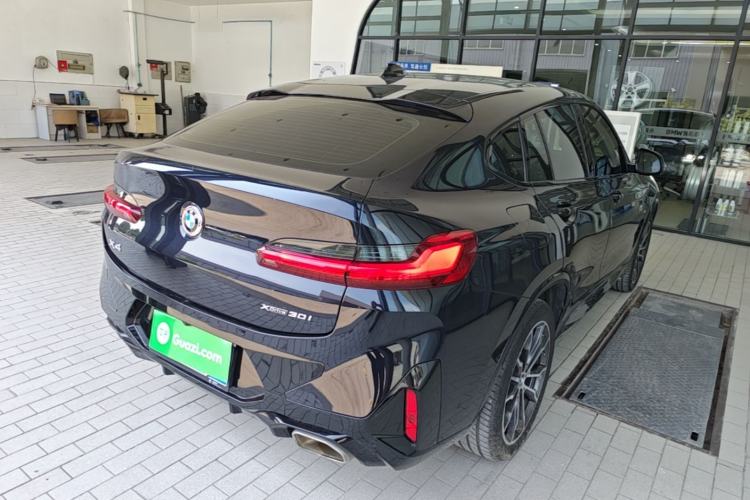 Used BMW X4 2022 xDrive 30i M Sport Package Rear Right 45 Deg