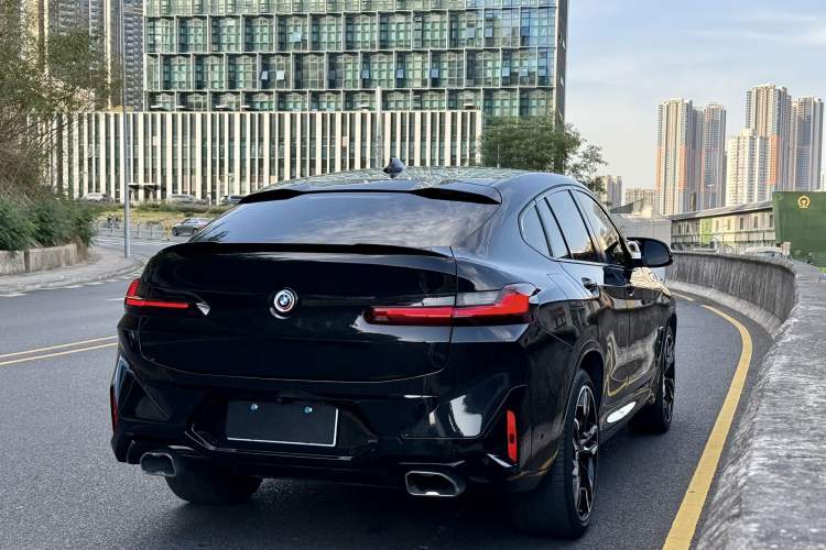 Used BMW X4 2022 M40i Rear Right 45 Deg