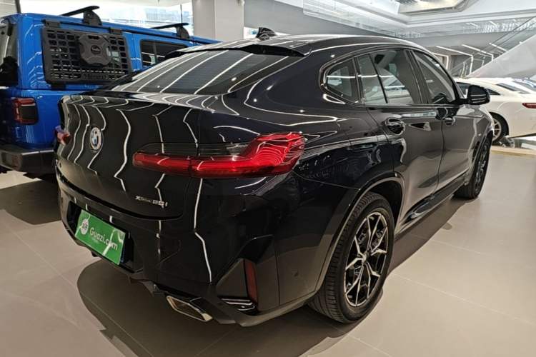 Used BMW X4 2022 xDrive 25i M Sport Package Rear Right 45 Deg