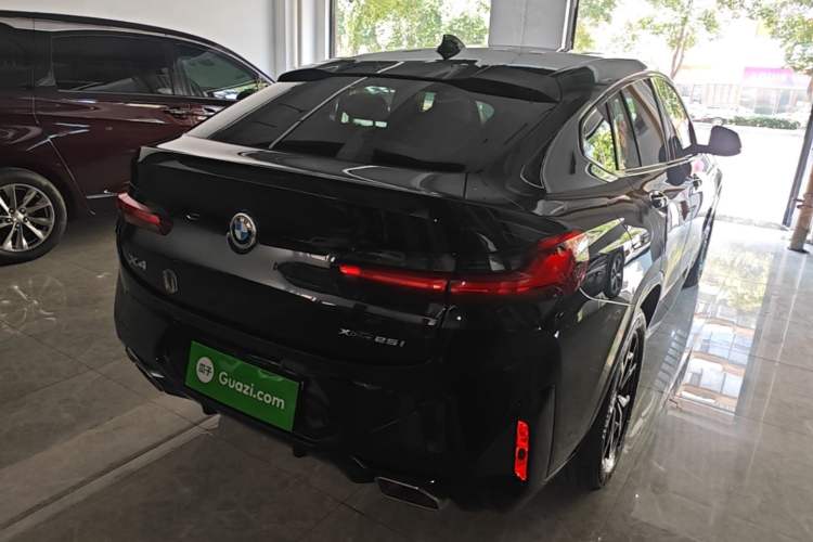 Used BMW X4 2022 xDrive 25i M Sport Package Rear Right 45 Deg