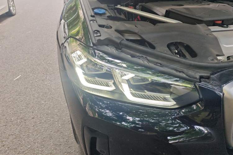 Used BMW X4 2022 xDrive 25i M Sport Package Right Front Headlight