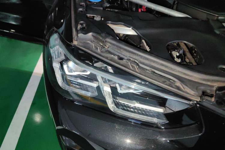 Used BMW X4 2022 xDrive 25i M Sport Package Right Front Headlight