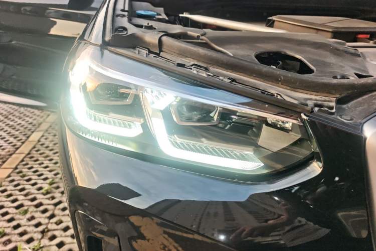 Used BMW X4 2022 xDrive 25i M Sport Package Right Front Headlight