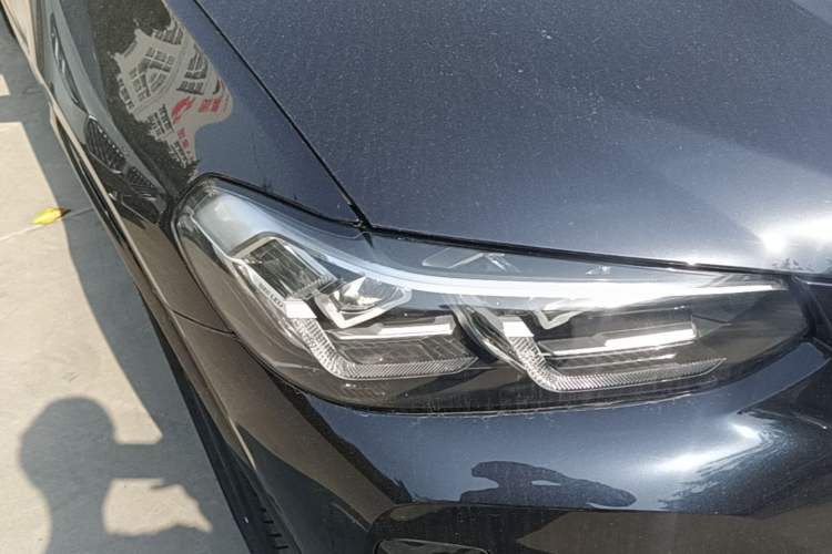 Used BMW X4 2022 xDrive 25i M Sport Package Right Front Headlight
