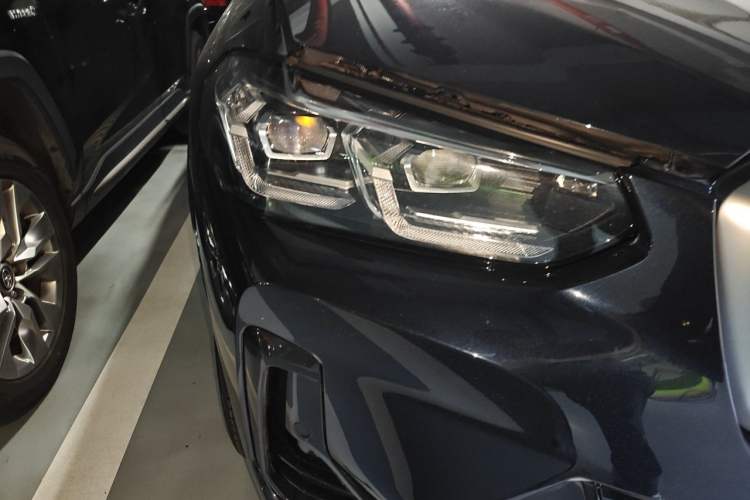 Used BMW X4 2022 xDrive 25i M Sport Package Right Front Headlight