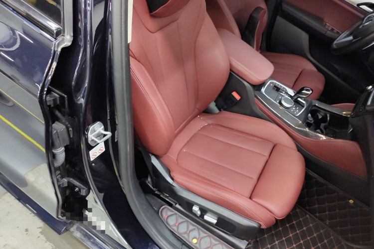 Used BMW X4 2022 xDrive 25i M Sport Package Right Front Seat