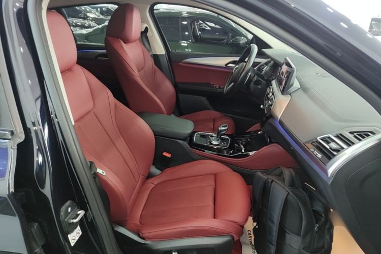 Used BMW X4 2022 xDrive 25i M Sport Package Right Front Seat
