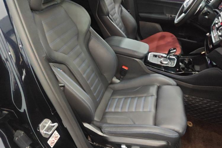 Used BMW X4 2022 M40i Right Front Seat