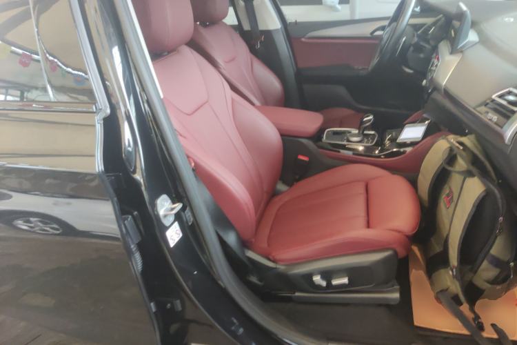 Used BMW X4 2022 xDrive 30i M Sport Package Right Front Seat
