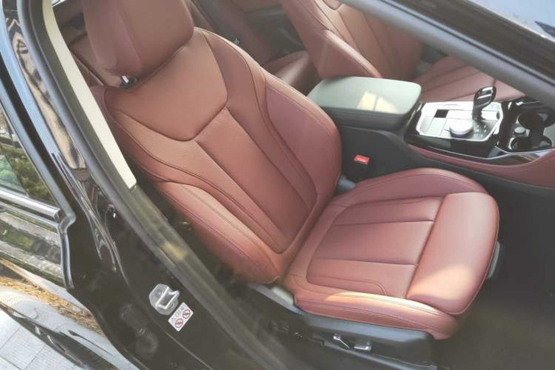 Used BMW X4 2022 xDrive 30i M Sport Package Right Front Seat