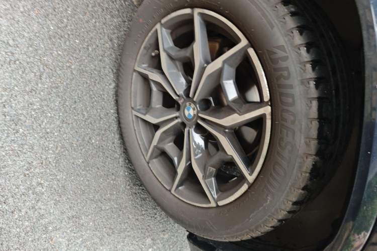 Used BMW X4 2022 xDrive 25i M Sport Package Right Front Wheel Hub