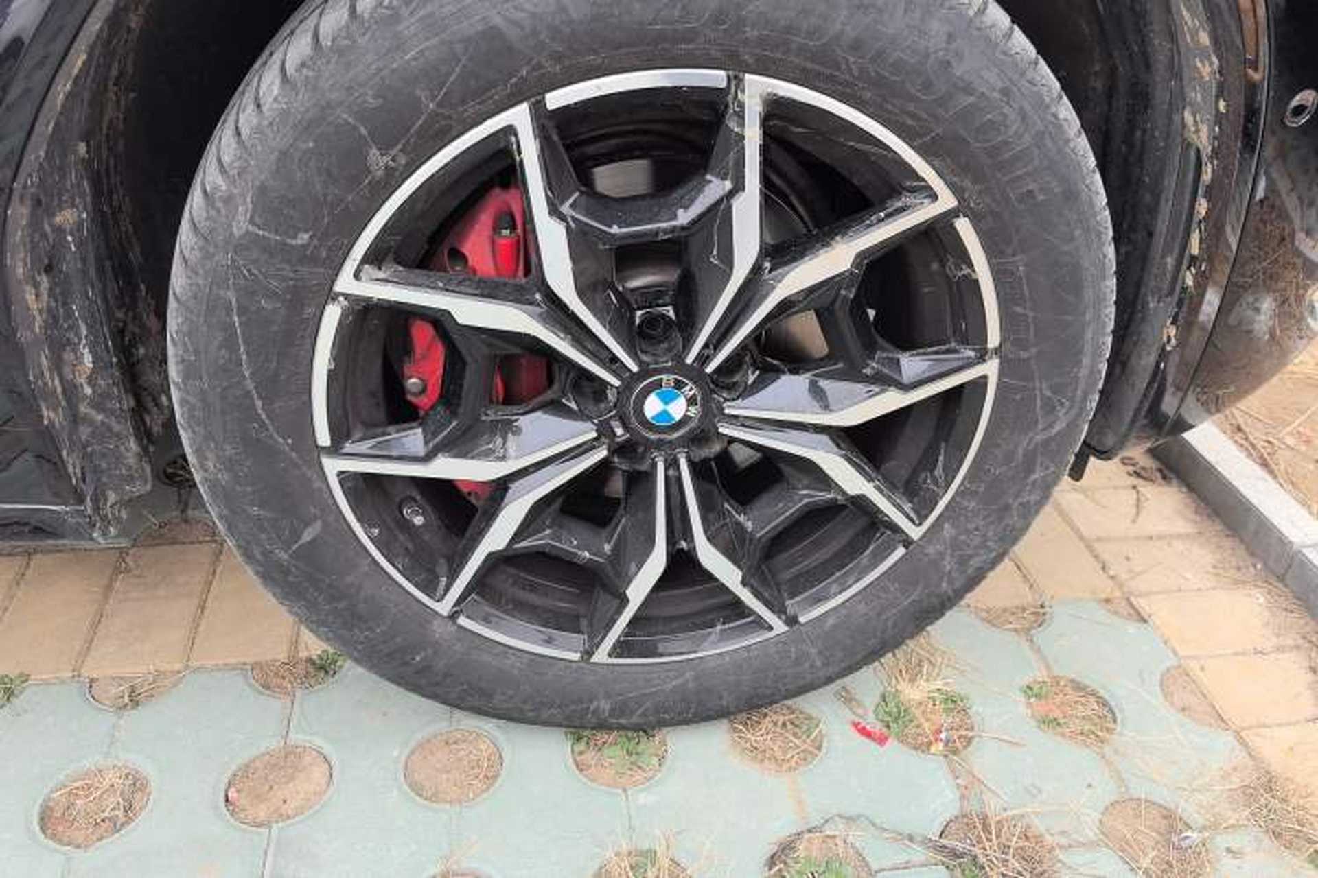 Used BMW X4 2022 xDrive 25i M Sport Package Right Front Wheel Hub