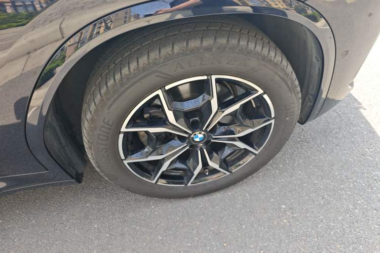 Used BMW X4 2022 xDrive 25i M Sport Package Right Front Wheel Hub