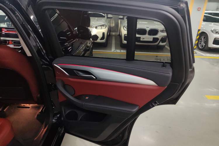 Used BMW X4 2022 xDrive 30i M Sport Package Right Rear Door Interior