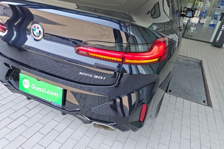 Used BMW X4 2022 xDrive 30i M Sport Package Right Rear Taillight