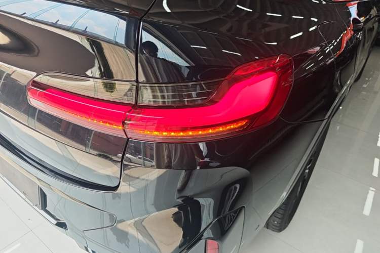 Used BMW X4 2022 xDrive 25i M Sport Package Right Rear Taillight