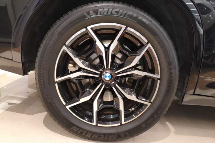 Used BMW X4 2022 xDrive 25i M Sport Package Right Rear Wheel Hub