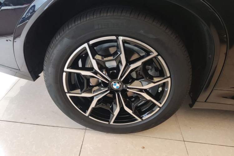 Used BMW X4 2022 xDrive 25i M Sport Package Right Rear Wheel Hub
