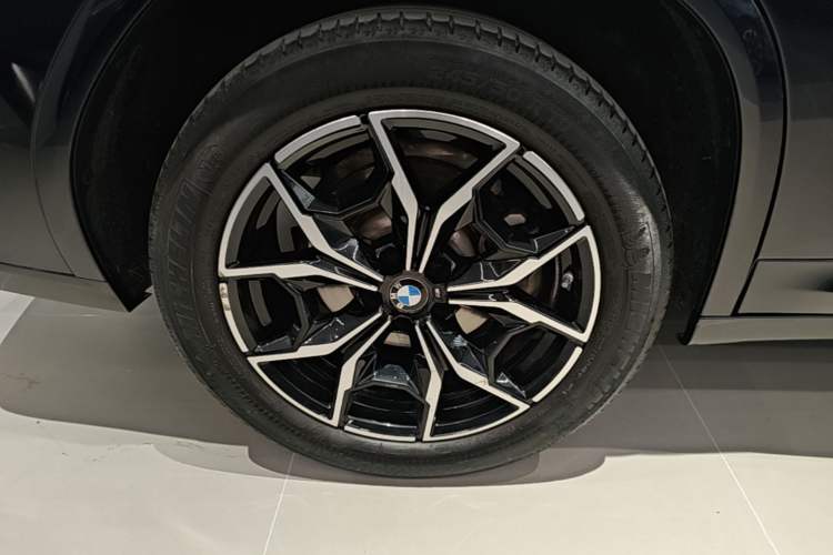 Used BMW X4 2022 xDrive 25i M Sport Package Right Rear Wheel Hub