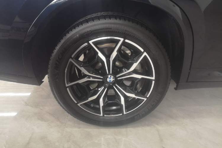 Used BMW X4 2022 xDrive 25i M Sport Package Right Rear Wheel Hub