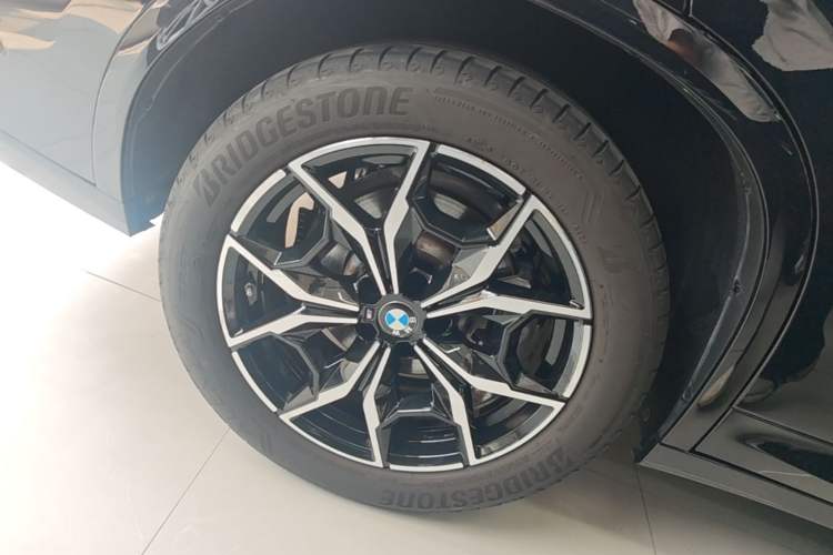Used BMW X4 2022 xDrive 25i M Sport Package Right Rear Wheel Hub