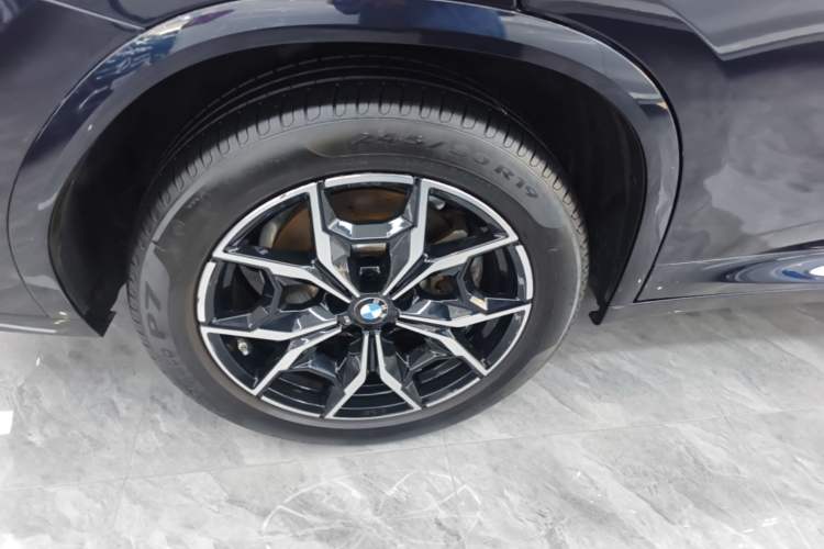 Used BMW X4 2022 xDrive 25i M Sport Package Right Rear Wheel Hub