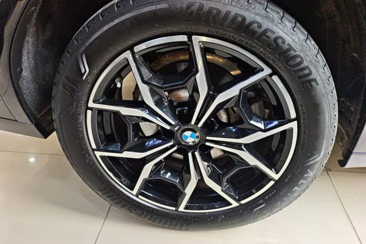 Used BMW X4 2022 xDrive 25i M Sport Package Right Rear Wheel Hub