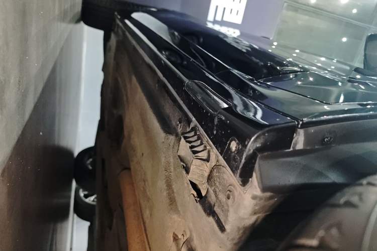 Used BMW X4 2022 xDrive 25i M Sport Package Right Side Sill